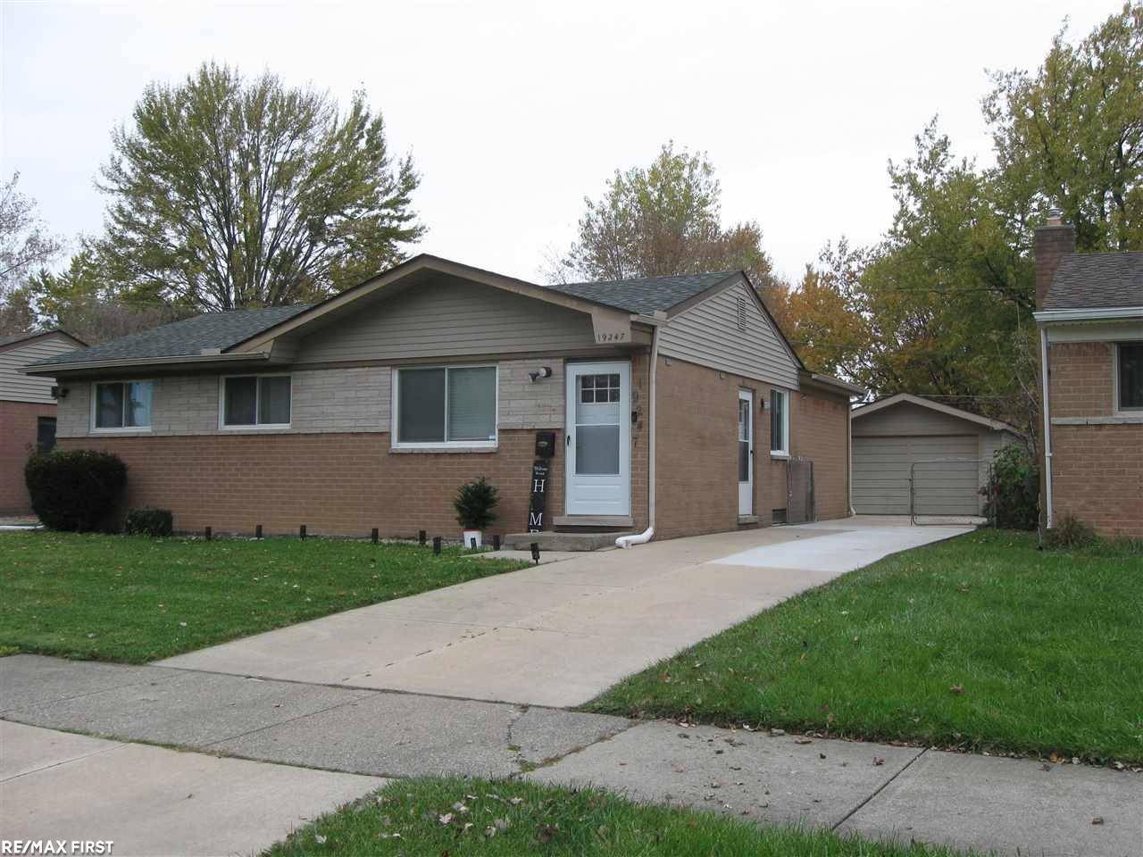 19247 Stafford,  Clinton Township,  MI 48035