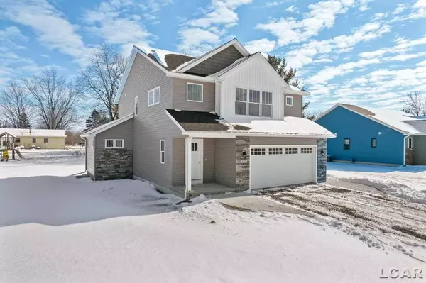 3297 Pender, Adrian, MI 49221