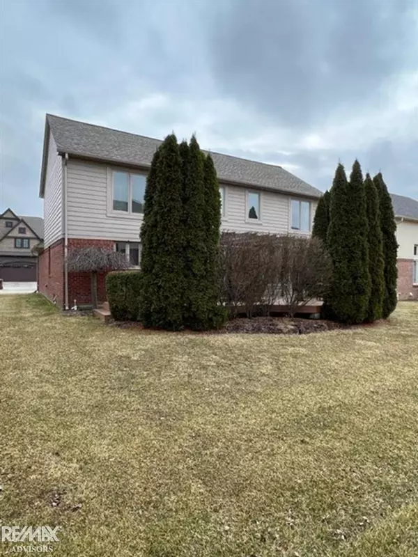 Washington Twp, MI 48094,57413 Suffield