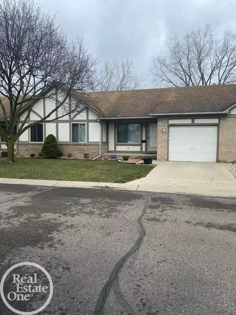 Clinton Township, MI 48038,15925 Magnolia