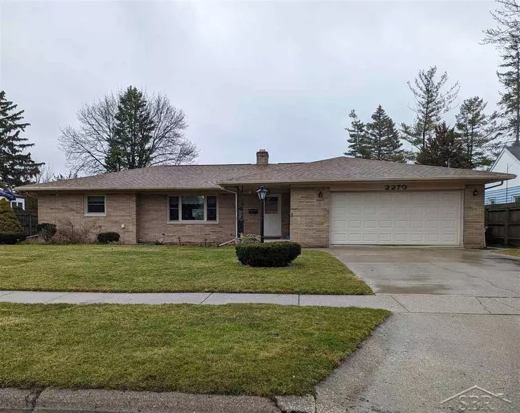 2270 McEwan, Saginaw, MI 48602