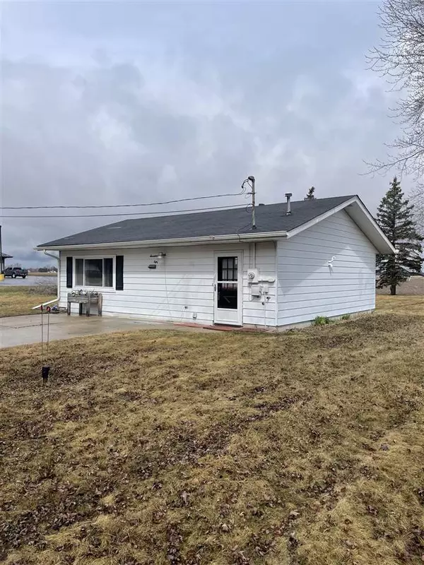 Pinconning, MI 48650,1789 E Cody Estey Rd