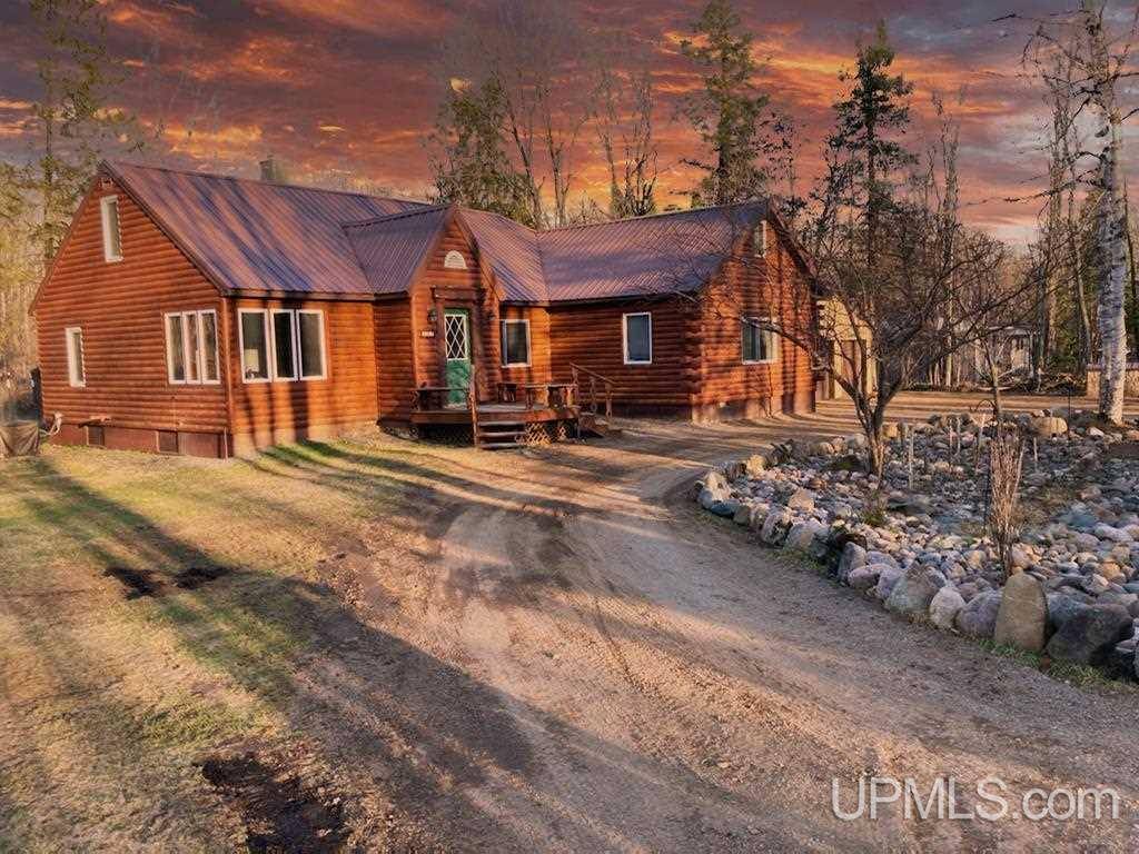 109 Wildwood Lake Rd, Bates, MI 49935