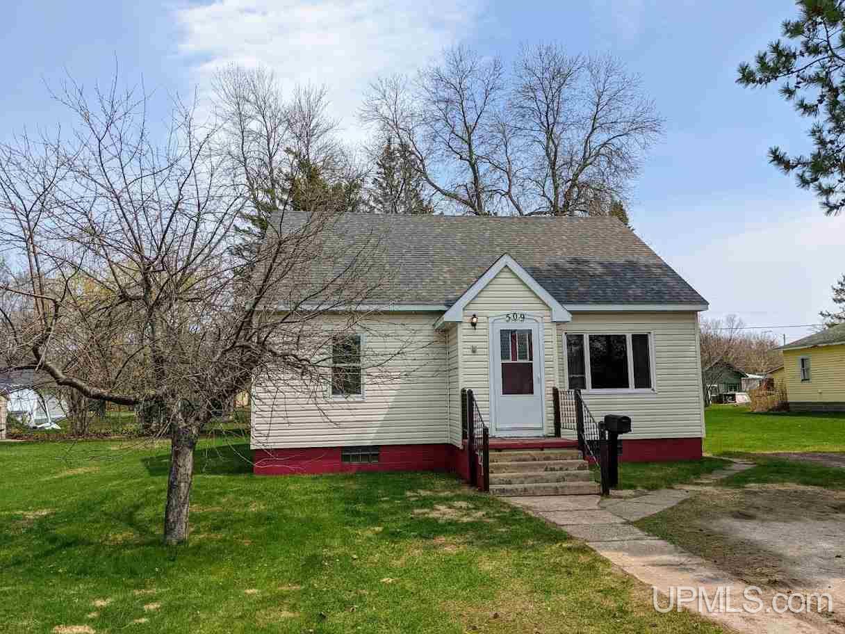 509 Heard, Ontonagon, MI 49953