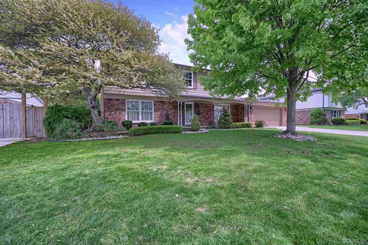 32308 Newcastle, Warren, MI 48093
