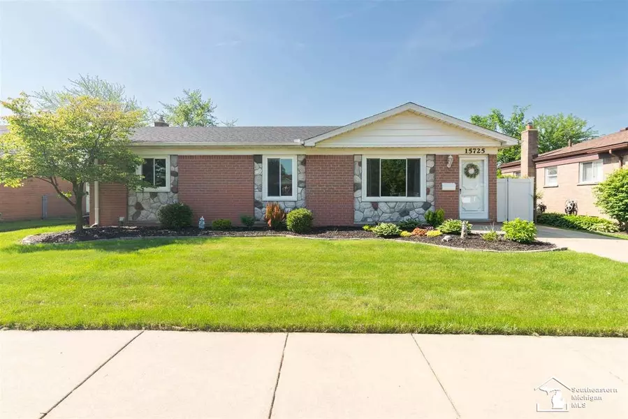 15725 Waverly, Southgate, MI 48195