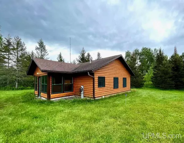 Iron River, MI 49935,112 Whitetail Ln