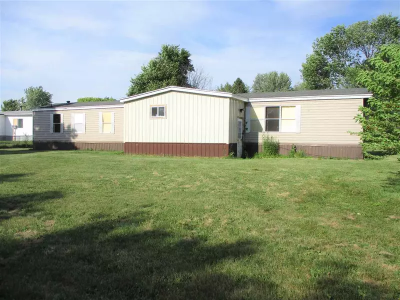 1100 COUNTRY COURT, Lennon, MI 48449