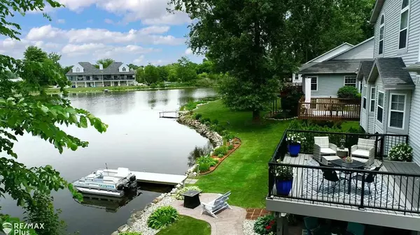 Fenton, MI 48430,2344 Swans Cove