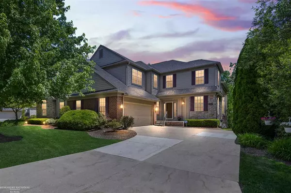 Rochester Hills, MI 48309,3713 Winding Brook Cir