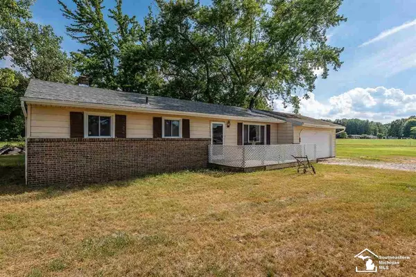 11215 Hoffman, Maybee, MI 48159