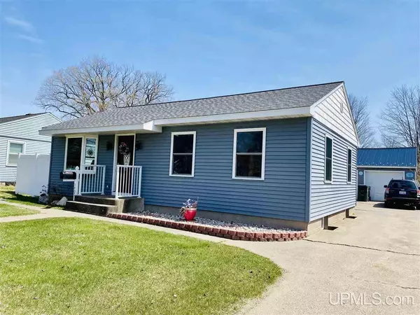 1405 S 14th,  Escanaba,  MI 49829