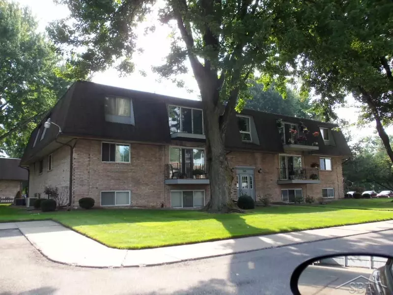 203 Provincial CT, Saginaw, MI 48638