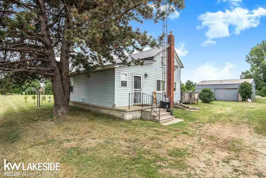 2953 E Sanilac, Mayville, MI 48744