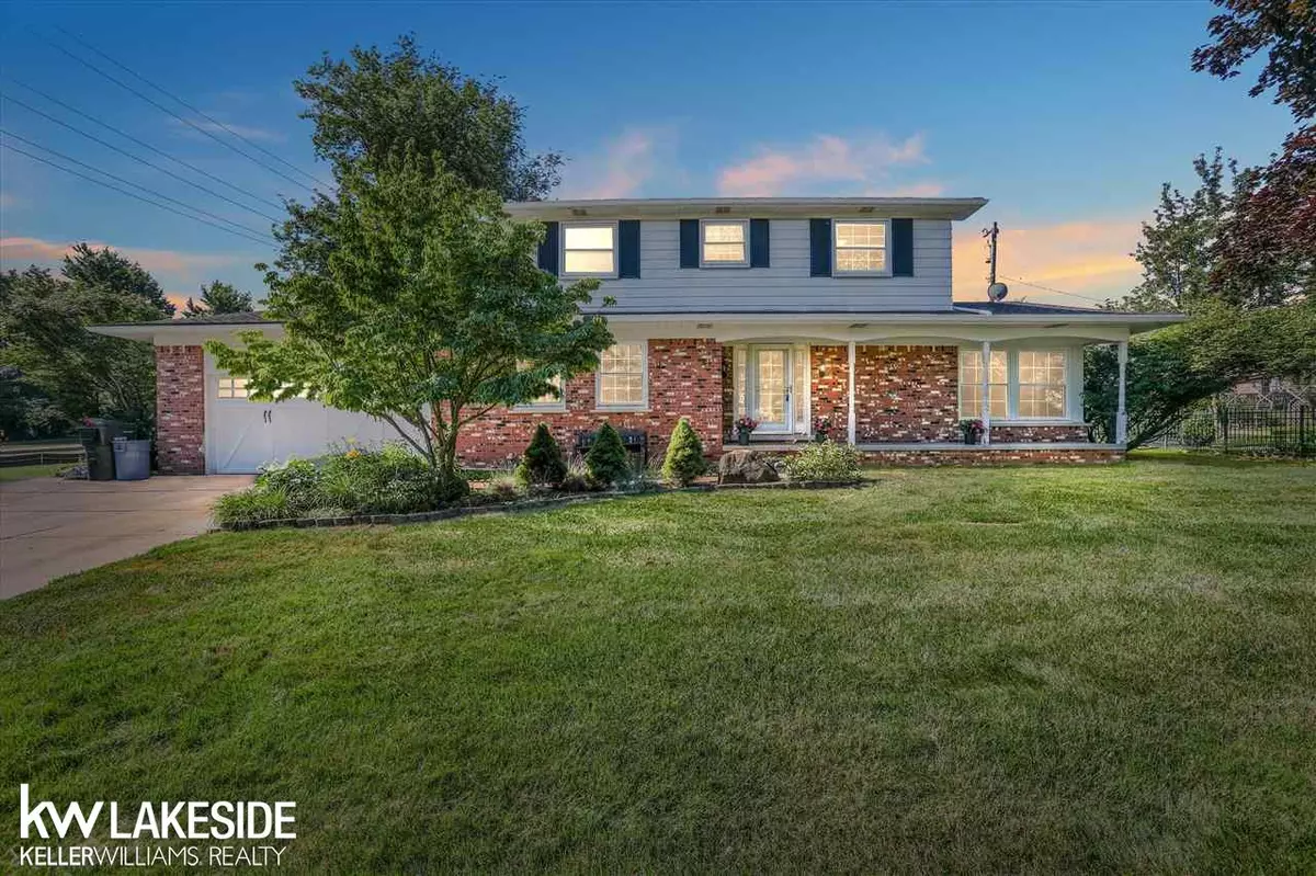 Rochester Hills, MI 48309,911 Hampstead Lane