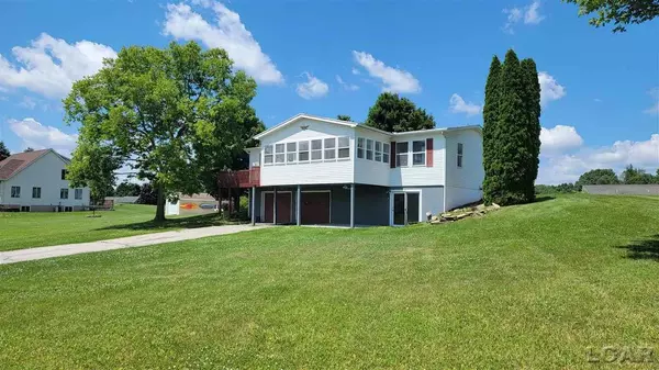 767 Meadowbrook, Hudson, MI 49247