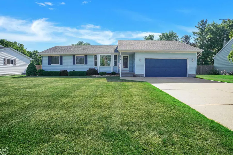 717 Metcalf, Imlay City, MI 48444