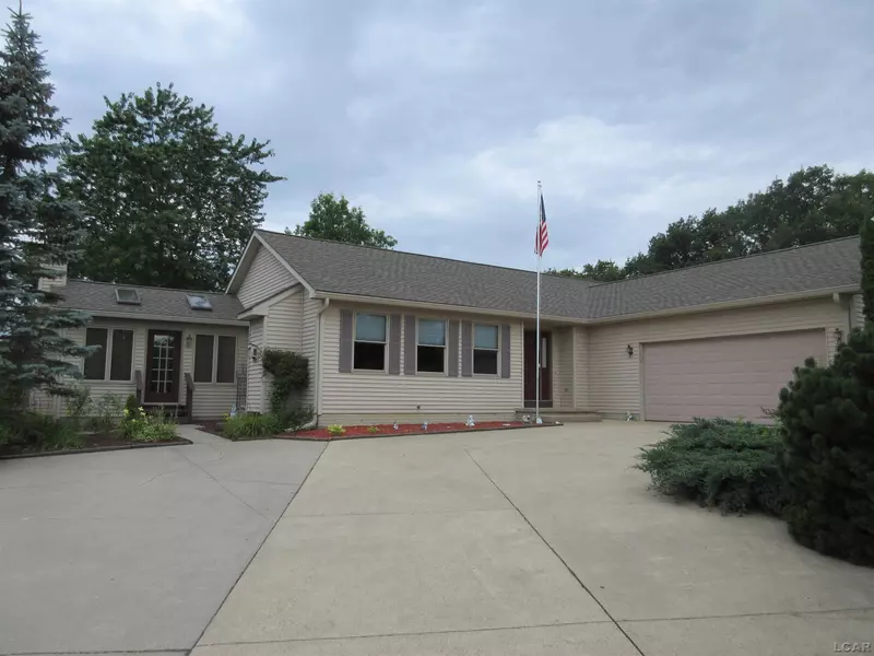 1303 PARTRIDGE CT, Tecumseh, MI 49286