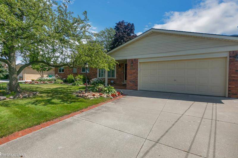 Harrison Twp, MI 48045,29516 N Seaway