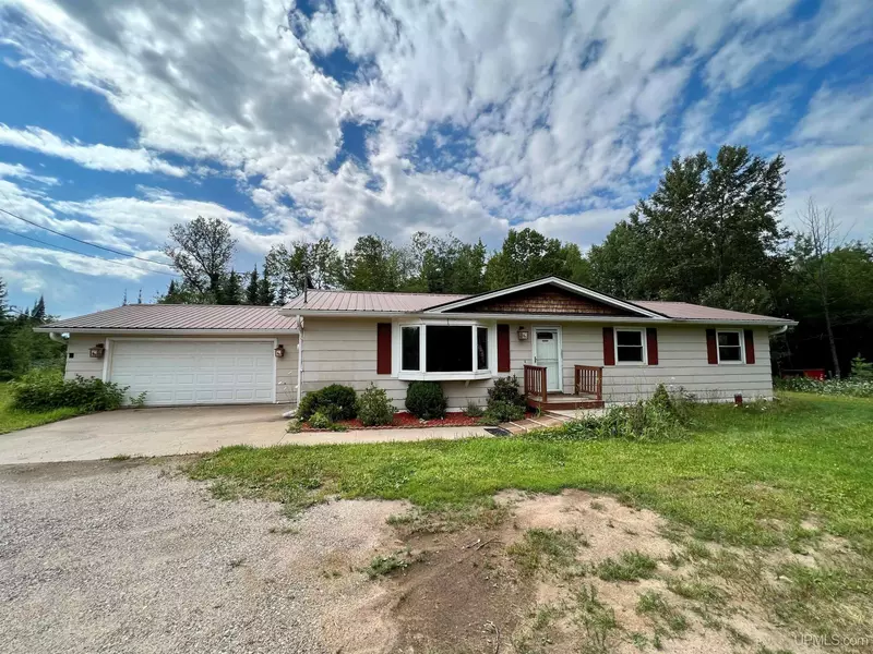 N11807 M95, Channing, MI 49815