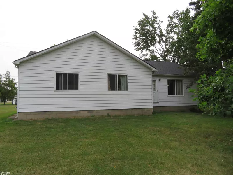 622 N Fairgrounds Road, Imlay City, MI 48444