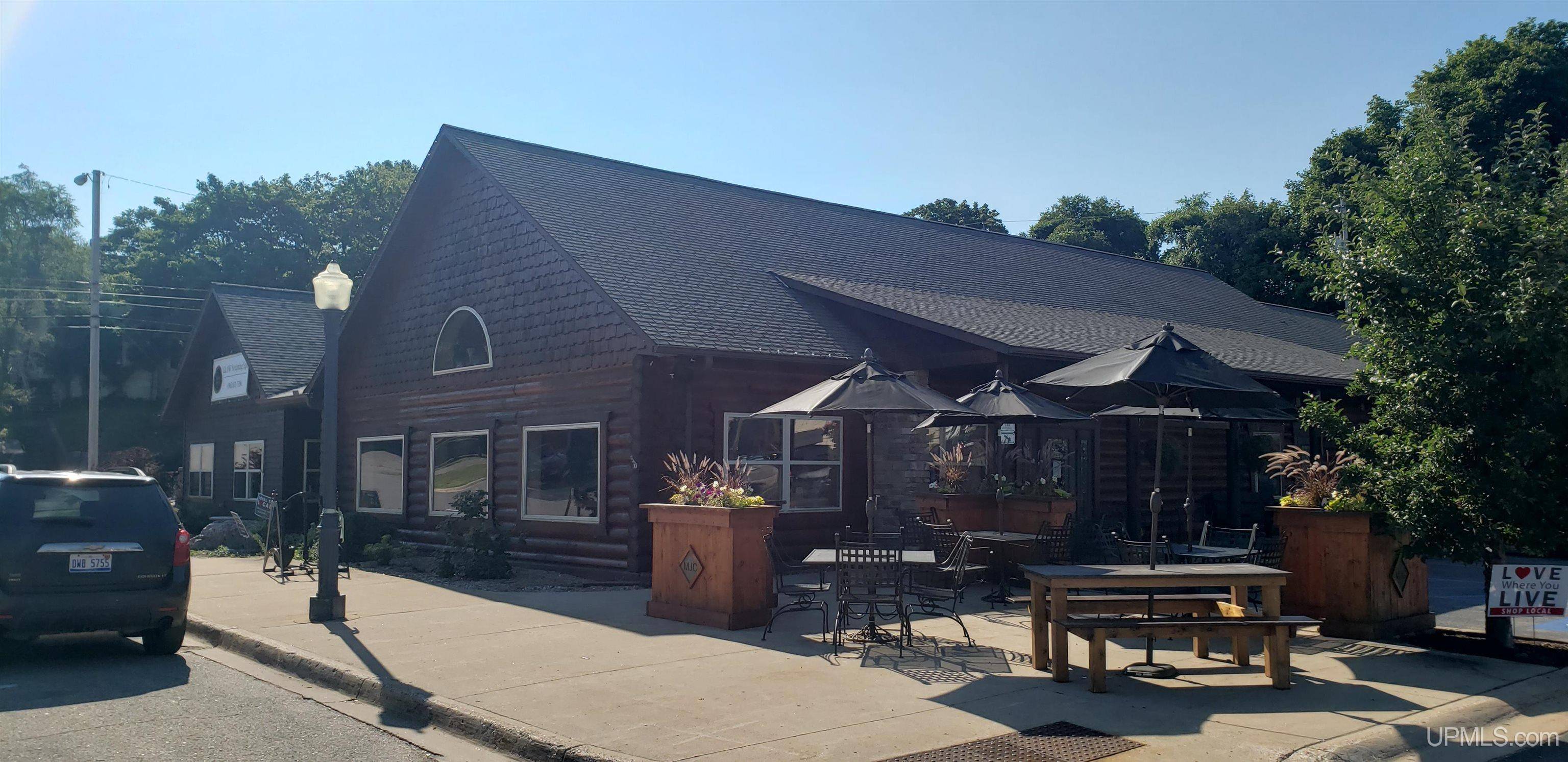 Iron Mountain, MI 49801,231 E A Street
