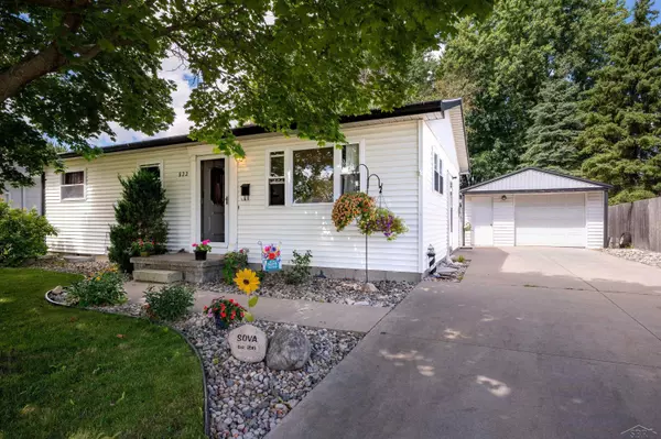 822 stinson, Carrollton, MI 48604