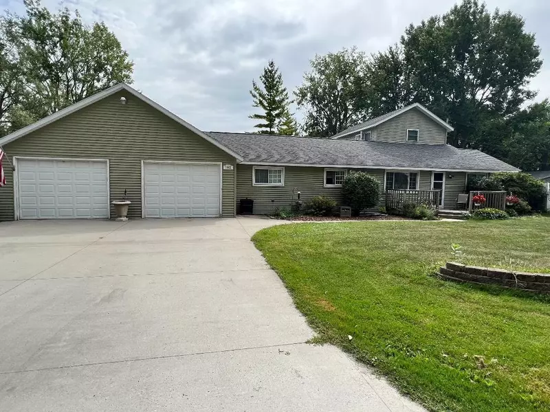 1842 N Callahan, Essexville, MI 48732