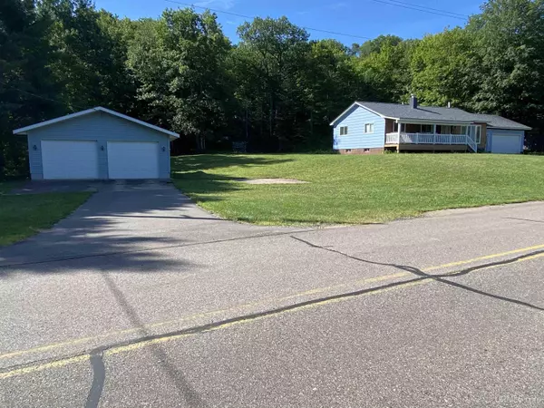 24 Heritage, Negaunee, MI 49866