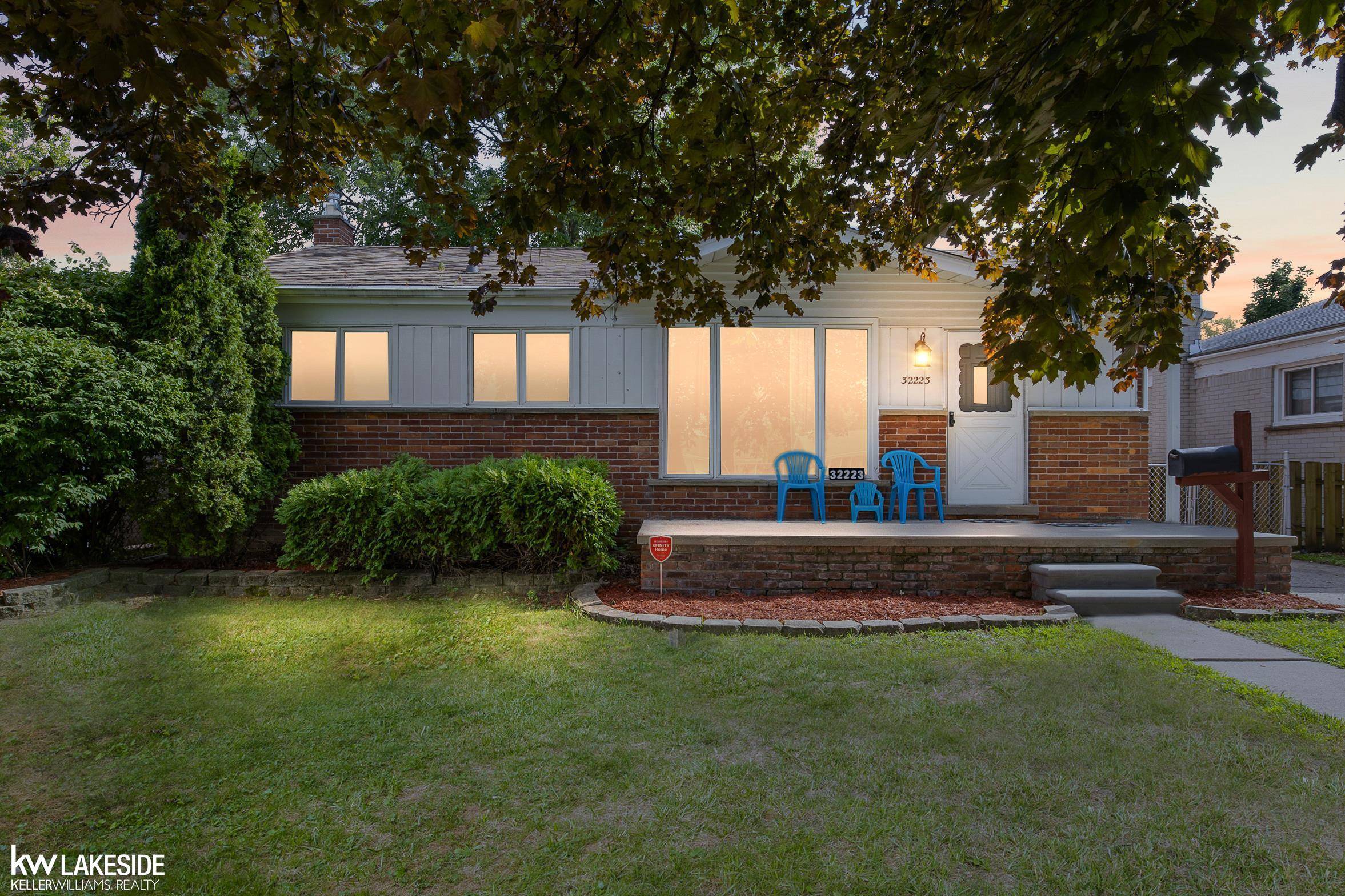 32223 Avondale,  Westland,  MI 48186