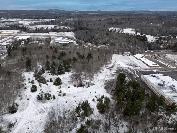 Marquette, MI 49855,TBD Commerce Drive