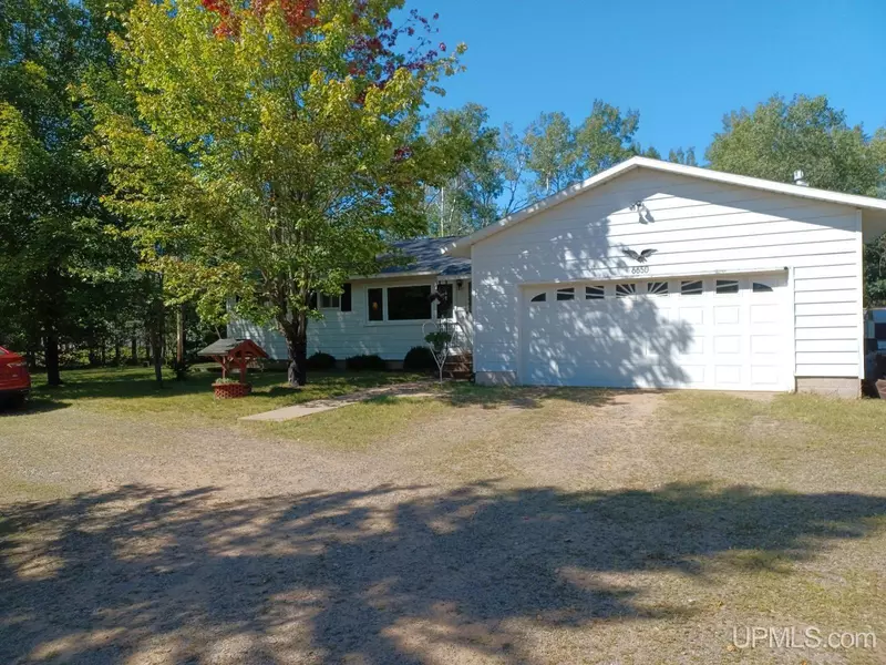 6650 County Road Cd, Ishpeming, MI 49849