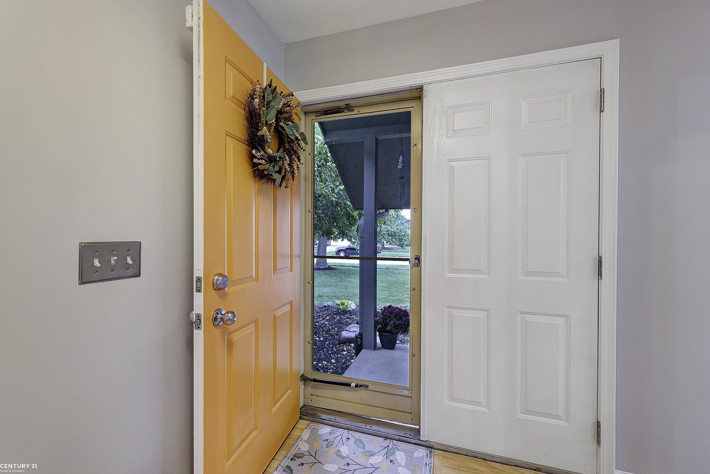 Clinton Township, MI 48038,41127 Justin Dr