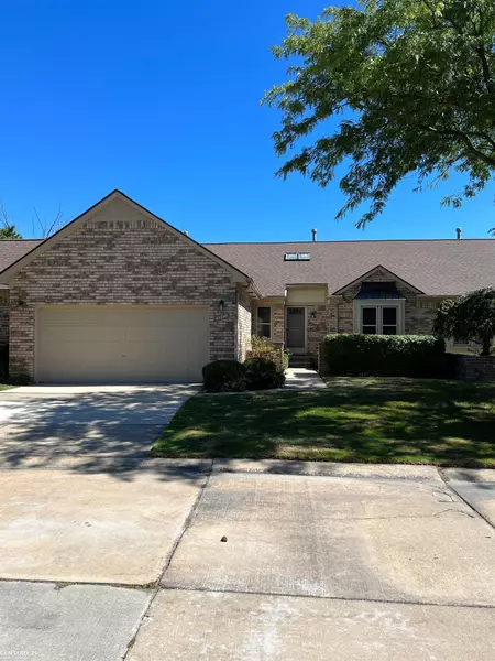 43390 River Bend, Clinton Township, MI 48038