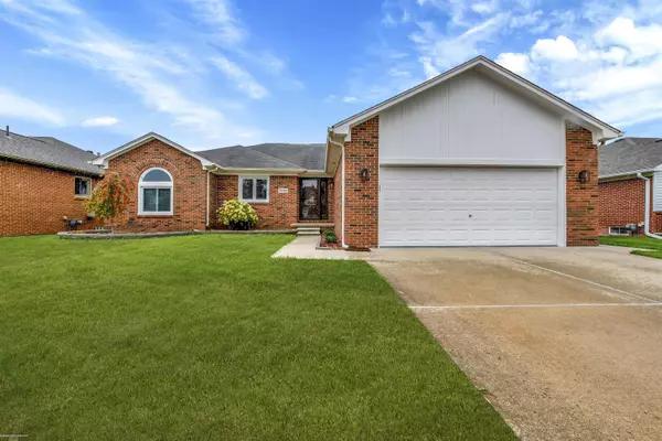 15600 White Oak,  Fraser,  MI 48026