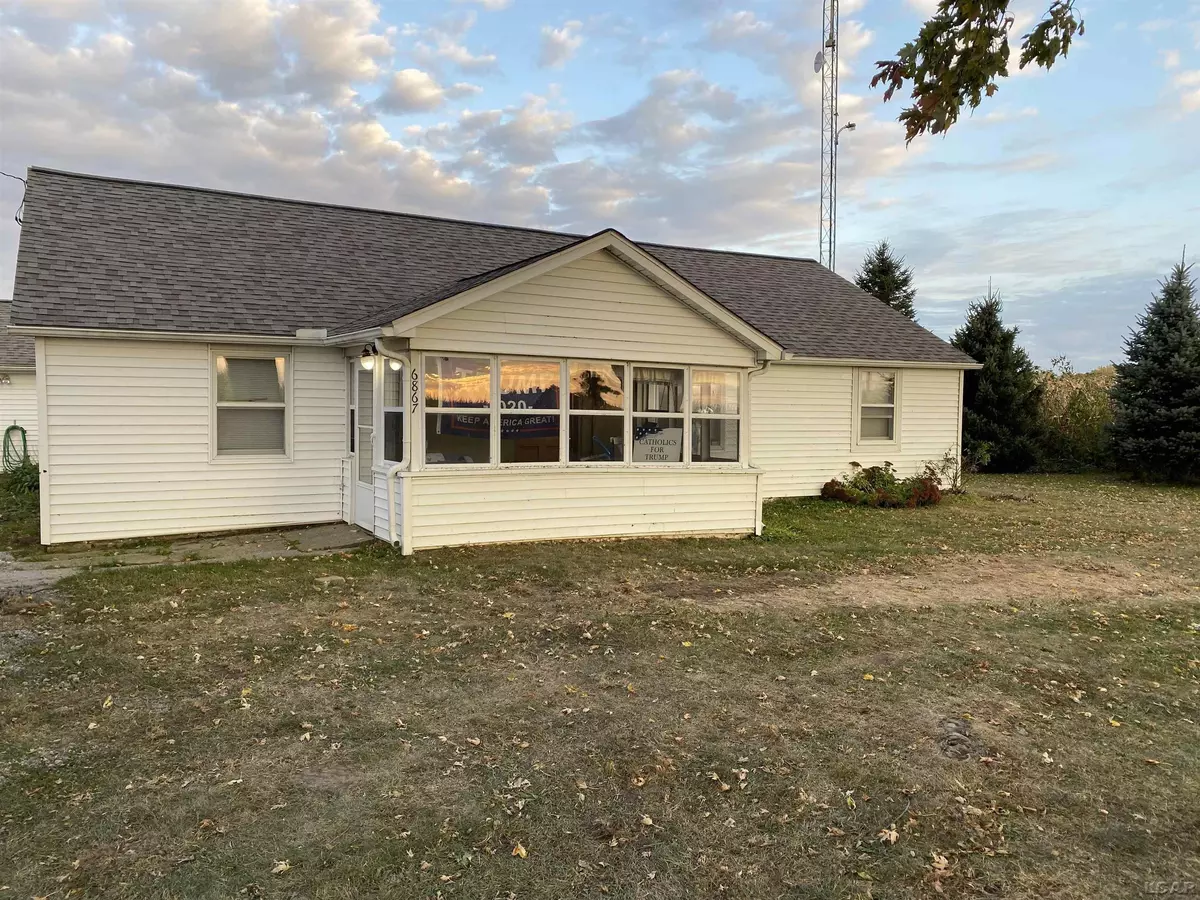 Blissfield, MI 49228,6867 Scott