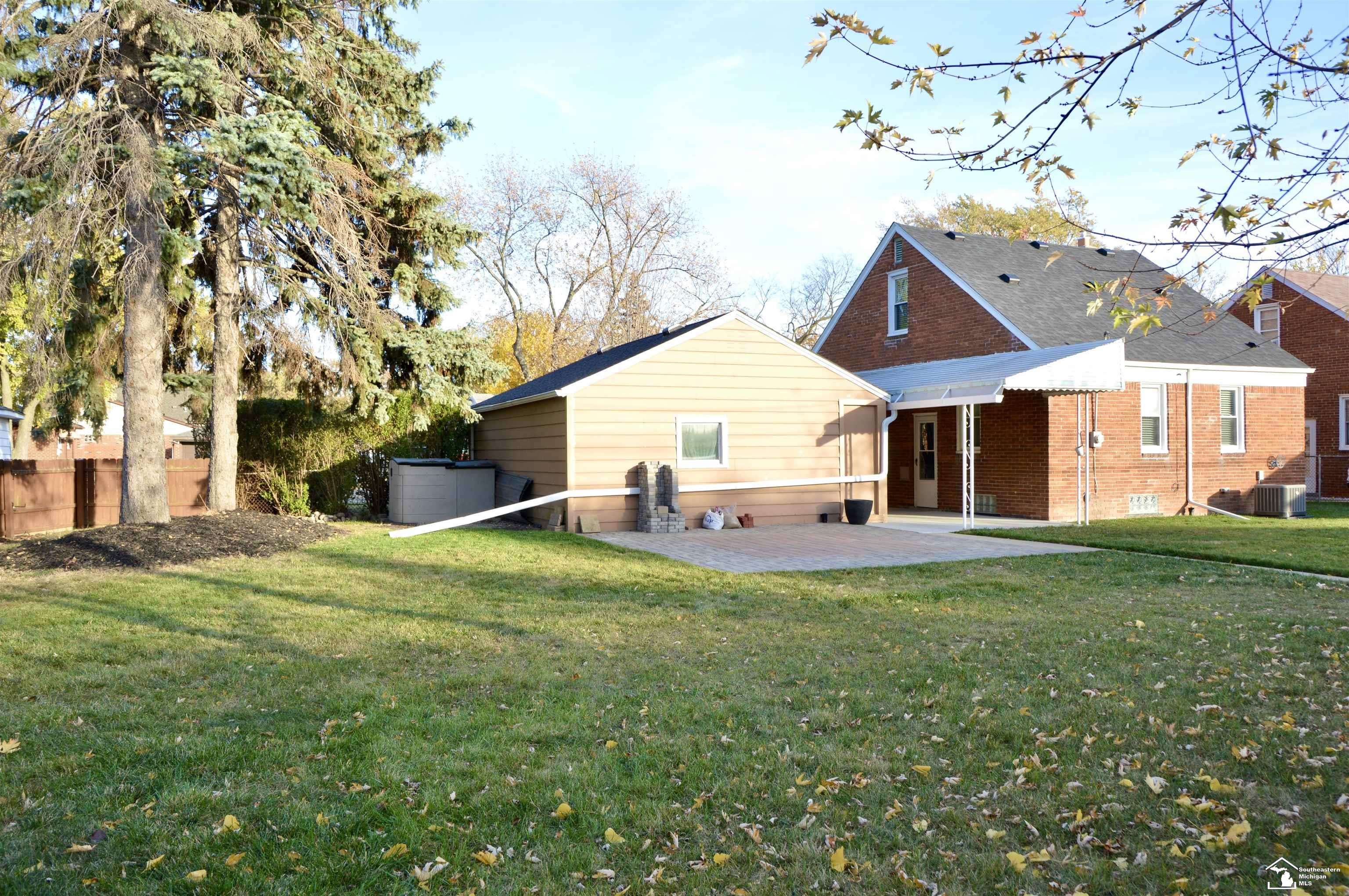 Wyandotte, MI 48192,1034 20th Street