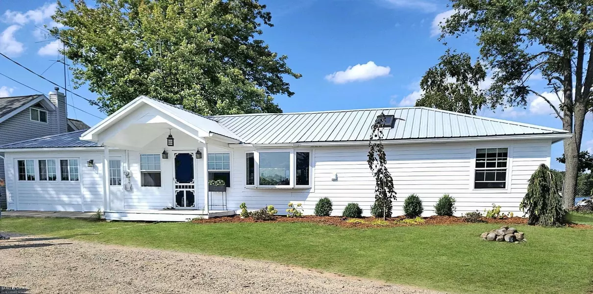 4378 Buick Trail, Gladwin, MI 48624