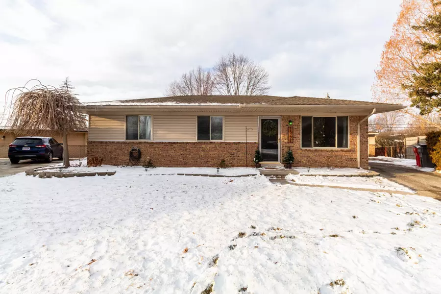 18224 Matthew, Clinton Township, MI 48035