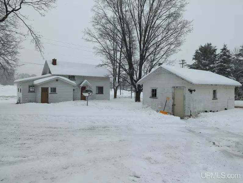 585 Stoneville, Ishpeming, MI 49849