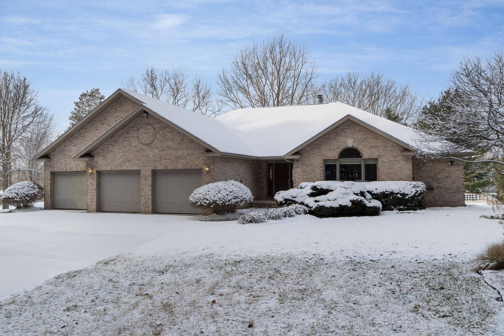 5237 N Thomas, Freeland, MI 48623