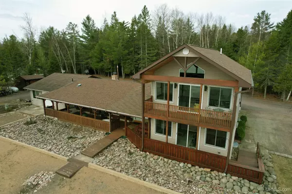 13755 Sunrise Road, Baraga, MI 49908