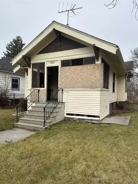 1825 Tuscola St, Saginaw, MI 48601