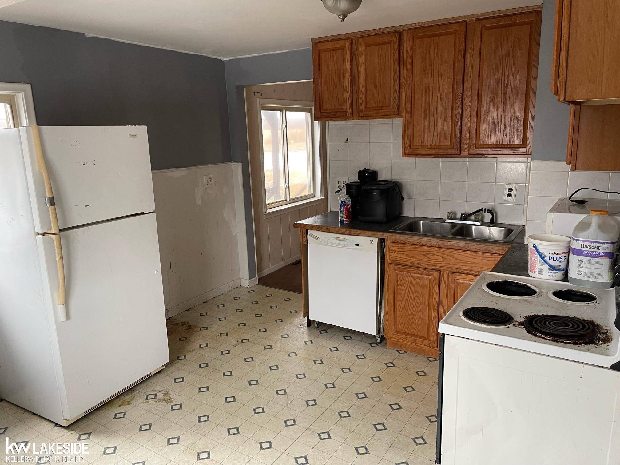 Chesterfield, MI 48051,52592 Gratiot Ave.