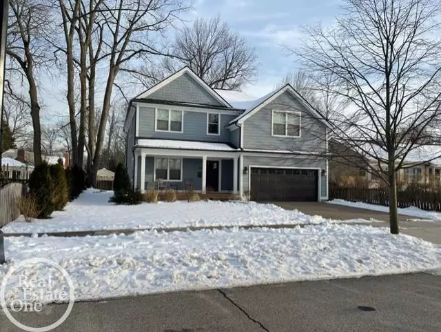 252 WILLIAMS, Grosse Pointe Farms, MI 48236