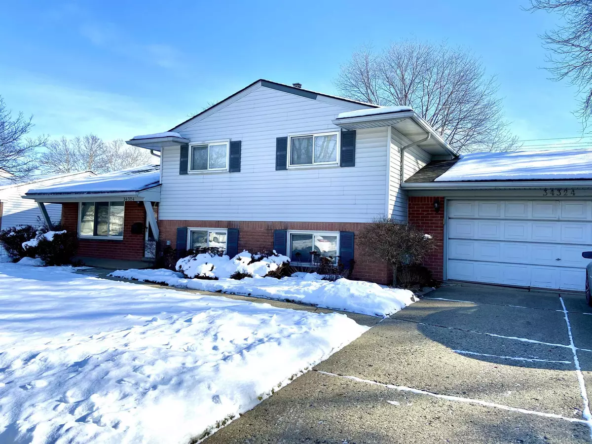 Clinton Township, MI 48035,34324 Chope Place