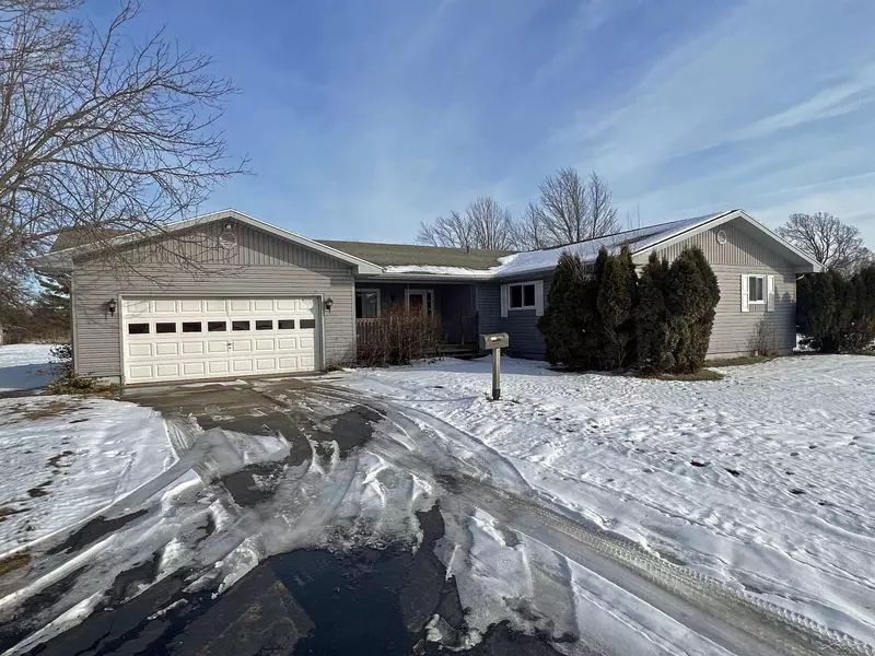 13331 McKeighan Road, Chesaning, MI 48616