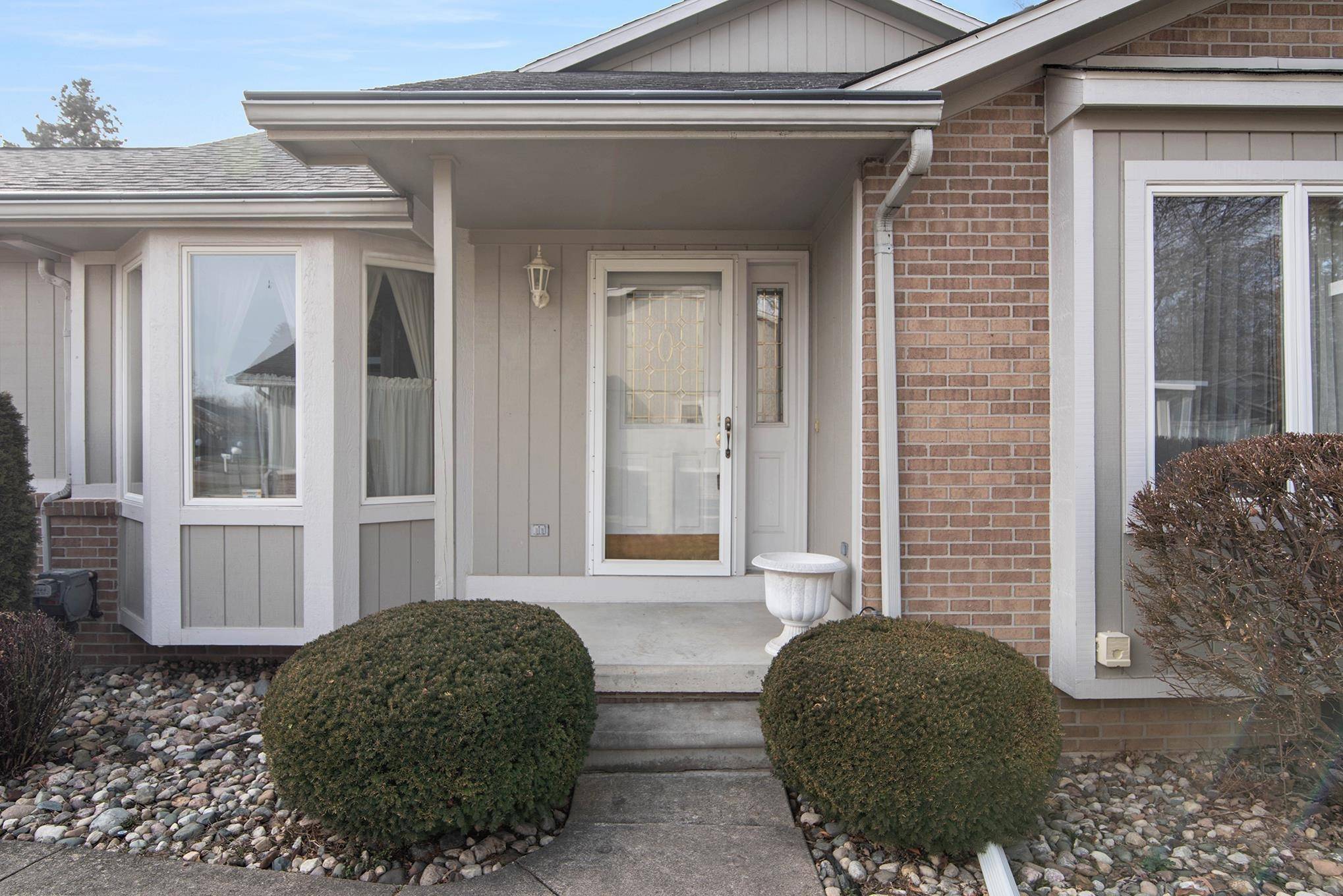 Flushing, MI 48433,5563 Hickory