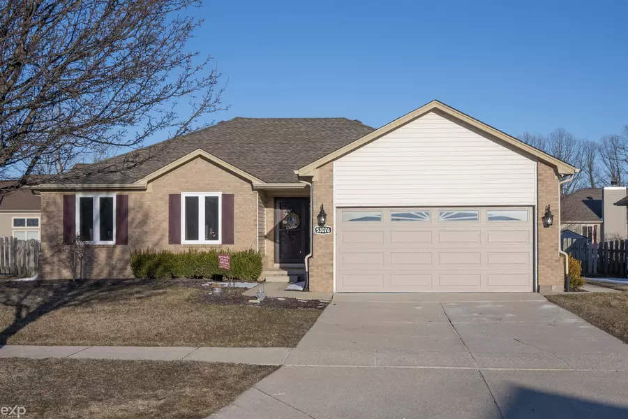 53076 BLACK CREEK, Chesterfield, MI 48047