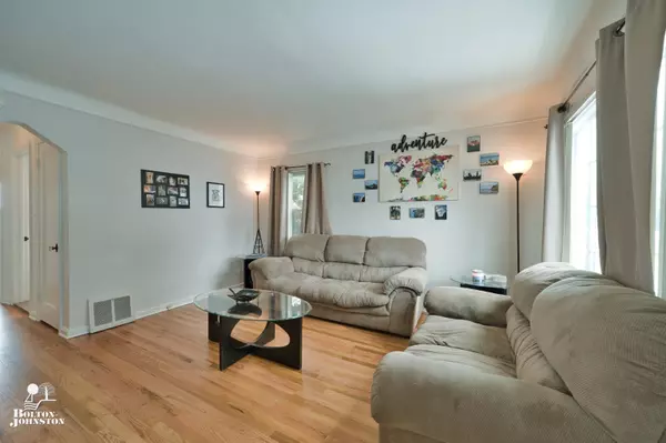 Royal Oak, MI 48073,2946 Crooks Rd